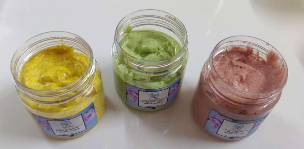 Natural Body Scrub (Rose, Green Tea and Kaolin Clay Whitening) - TrueBliss Skincare
